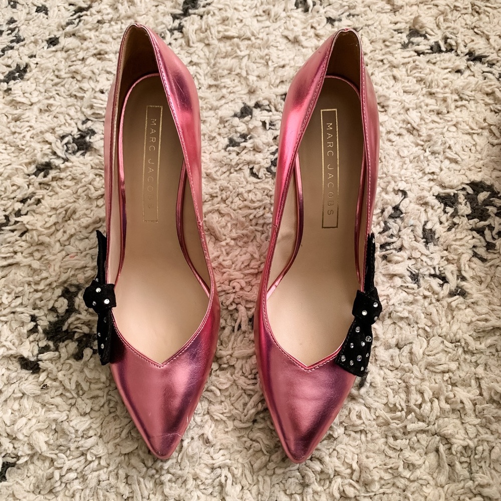Marc Jacobs metallic heels